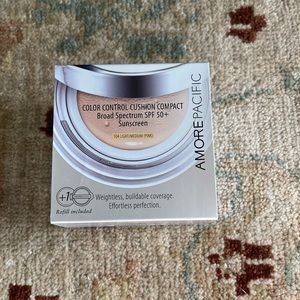 Amore Pacific Control Cushion Compact, #104 Light Medium